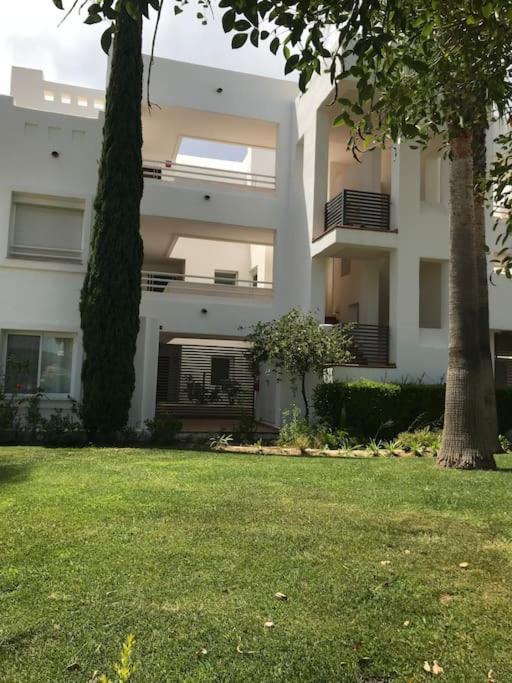 Alcazaba Blue Lagoon 3 Bedroom, Ground Floor Apartment Естепона Екстериор снимка