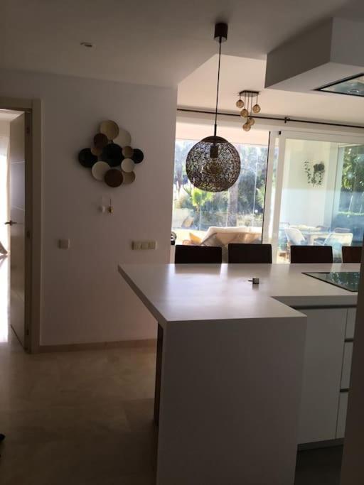 Alcazaba Blue Lagoon 3 Bedroom, Ground Floor Apartment Естепона Екстериор снимка