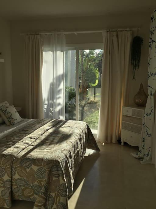 Alcazaba Blue Lagoon 3 Bedroom, Ground Floor Apartment Естепона Екстериор снимка